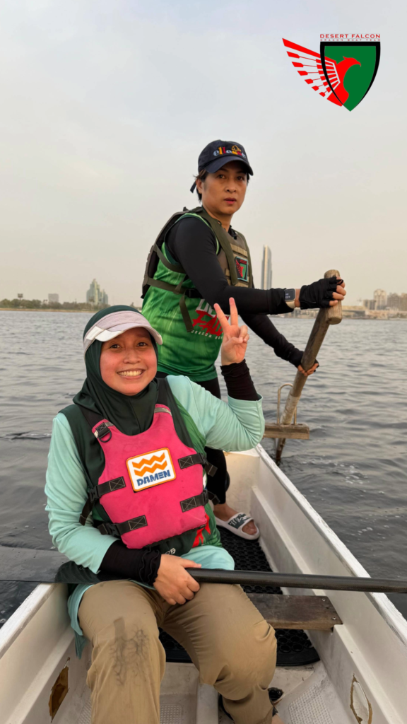 JJ steerer
Desert Falcons dragon boat practice